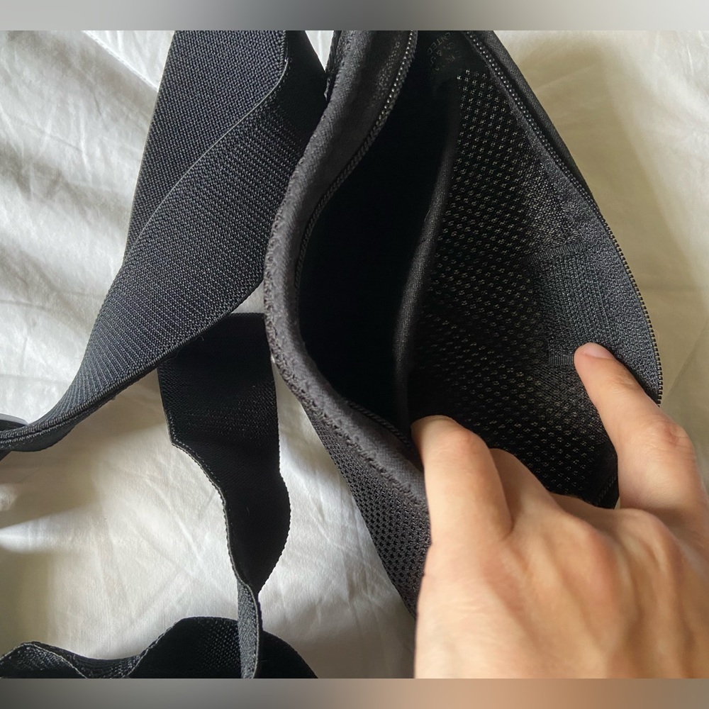 AMPHIPOD AIRFLOW WAISTPACK - Picture 5 of 8